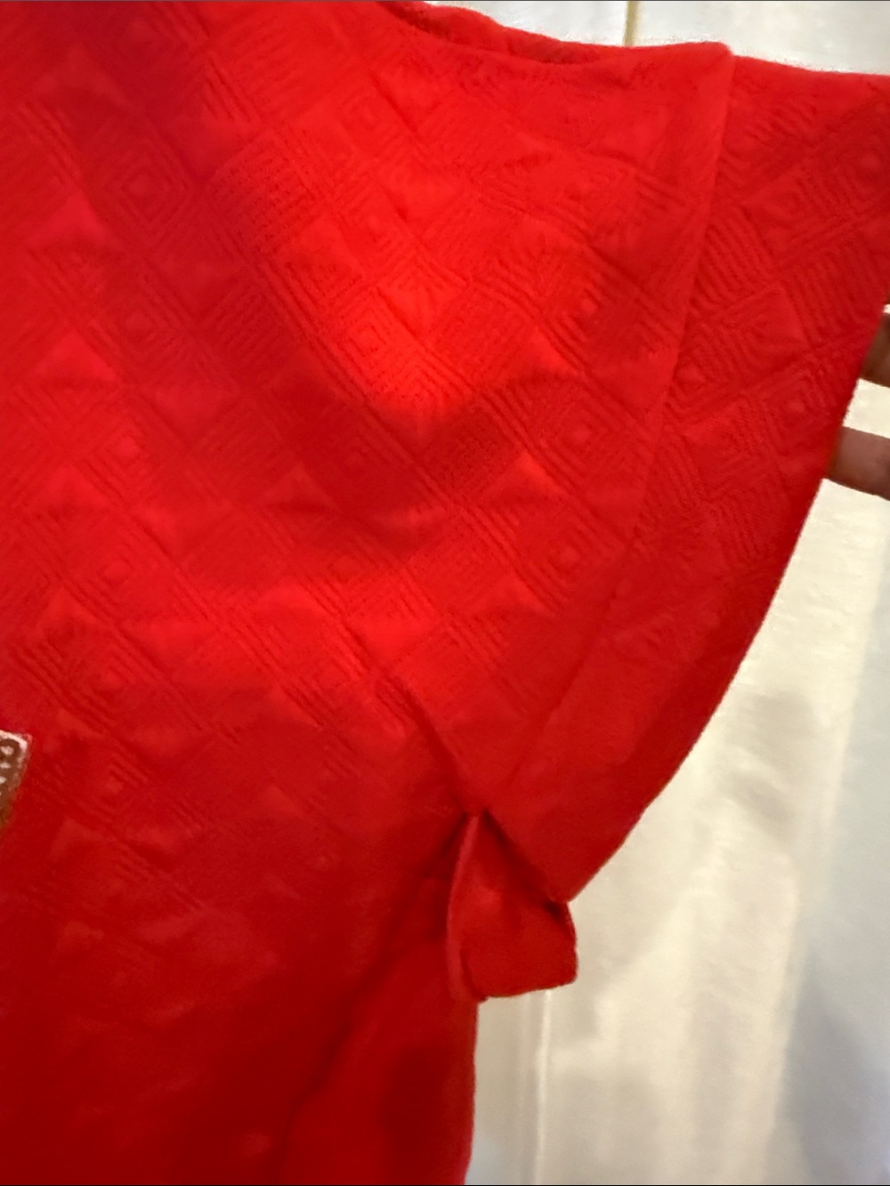 entro Red Short-Sleeve Tee with 'LOVE' Appliqué - Picture 4 of 5
